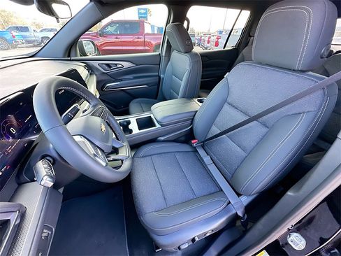 New 2026 Chevrolet Traverse LT image 15