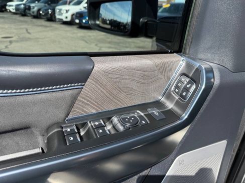 Used 2025 Ford F250 Platinum AWD/4WD image 13