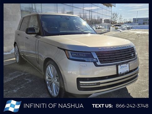 Used 2024 Land Rover Range Rover SE AWD/4WD image 21