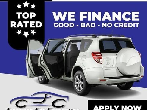 Used 2018 Toyota RAV4 XLE image 7