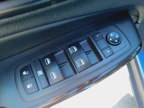 Used 2021 Jeep Cherokee Latitude Plus w/ Sun & Sound Group image 15