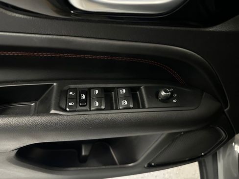 Used 2022 Jeep Compass Trailhawk w/ Trailhawk Convenience Group AWD/4WD image 7