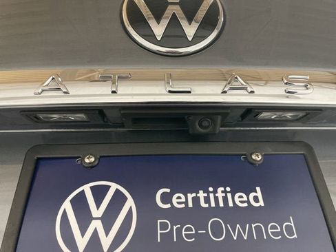 Certified 2023 Volkswagen Atlas SE w/ Panoramic Sunroof Package AWD/4WD image 8