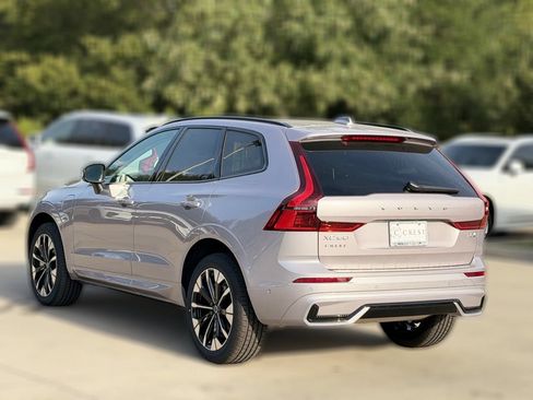 New 2026 Volvo XC60 T8 Plus w/ Protection Package Premier AWD/4WD image 5