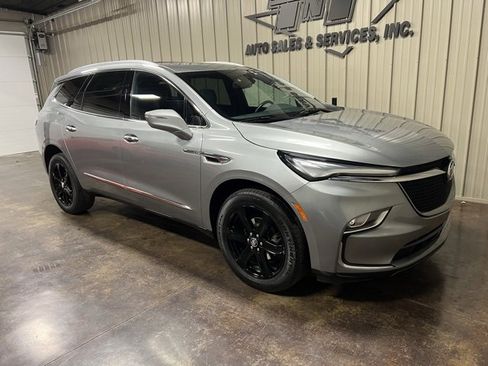 Used 2023 Buick Enclave Essence w/ Experience Buick Package image 6