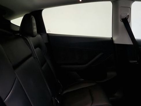 Used 2023 Tesla Model Y Performance AWD/4WD image 38