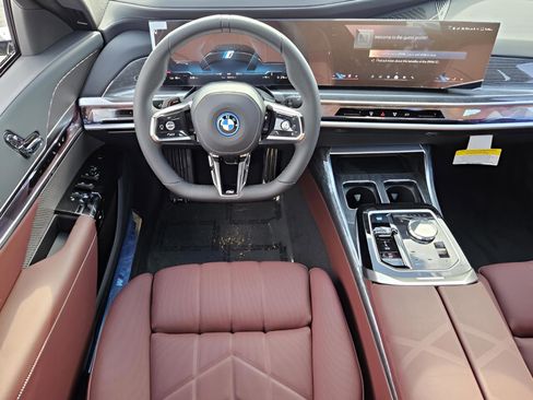 New 2026 BMW i7 eDrive50 w/ M Sport Package image 32