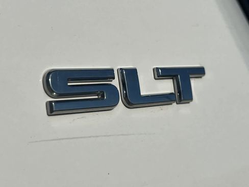 Used 2017 GMC Terrain SLT w/ Open Road Package FWD image 13