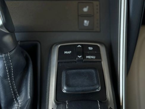 Used 2017 Lexus IS 200t Base image 33