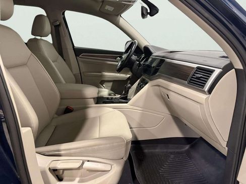 Used 2021 Volkswagen Atlas SE image 30