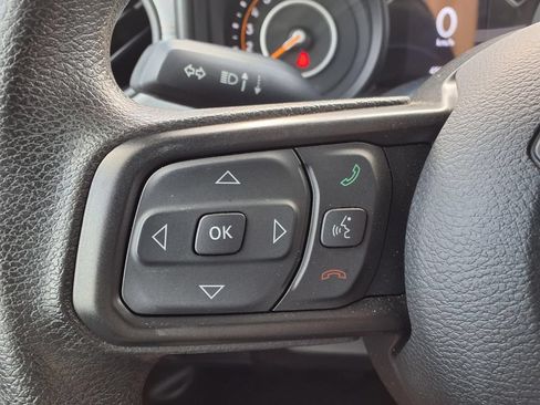 Used 2025 Jeep Wrangler Sport AWD/4WD image 17