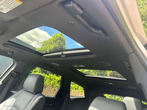 Used 2022 Buick Enclave Essence w/ Experience Buick Package image 22