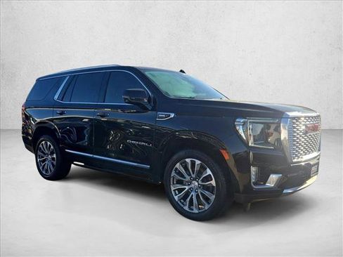 Used 2021 GMC Yukon Denali image 3