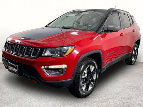 Used 2017 Jeep Compass Trailhawk w/ Navigation Group AWD/4WD image 14