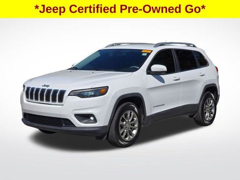 Used 2019 Jeep Cherokee Latitude Plus w/ Cold Weather Group AWD/4WD image 2