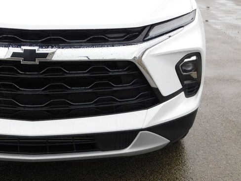 Used 2023 Chevrolet Blazer LT w/ Convenience Package FWD image 9