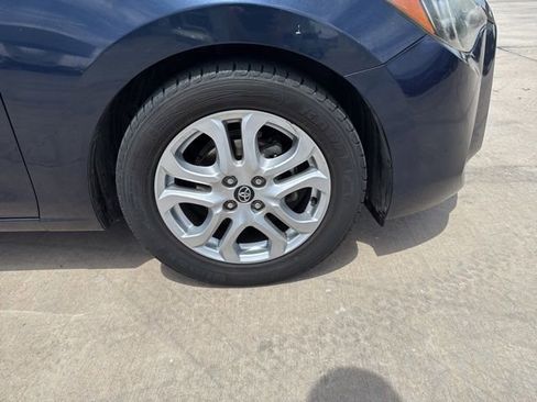 Used 2018 Toyota Yaris iA FWD image 7