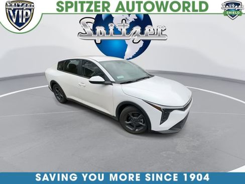 Used 2025 Kia K4 FWD image 2
