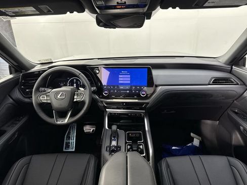 Used 2025 Lexus TX 500h AWD w/ Technology Package image 26