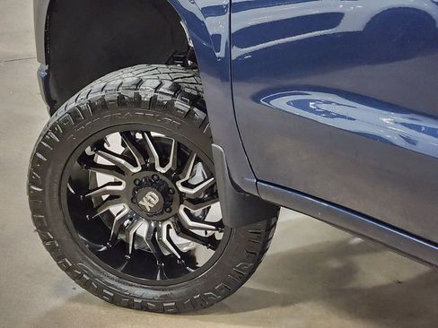 Used 2022 Chevrolet Silverado 1500 Custom w/ Safety Confidence Package image 25