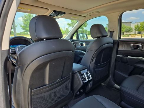 Used 2023 Kia Sorento SX FWD image 15
