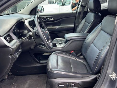 Used 2021 GMC Acadia SLT w/ Elevation Edition FWD image 11