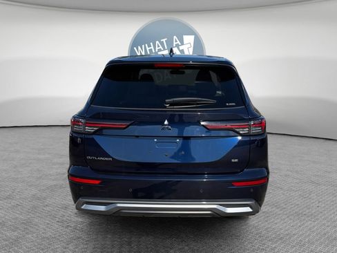 Used 2025 Mitsubishi Outlander SE AWD/4WD image 5
