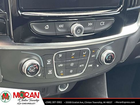 Certified 2023 Chevrolet Traverse LT FWD image 22