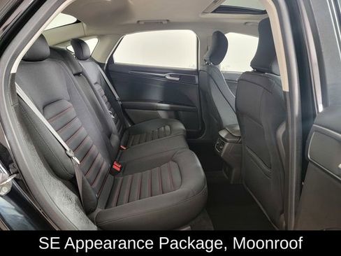 Used 2016 Ford Fusion SE FWD image 17
