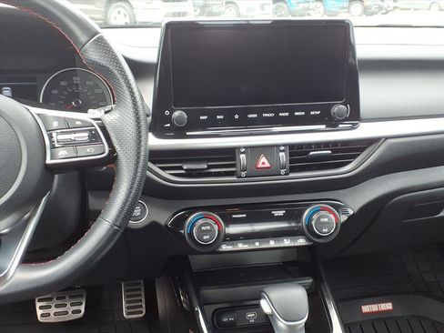 Used 2022 Kia Forte GT FWD image 14