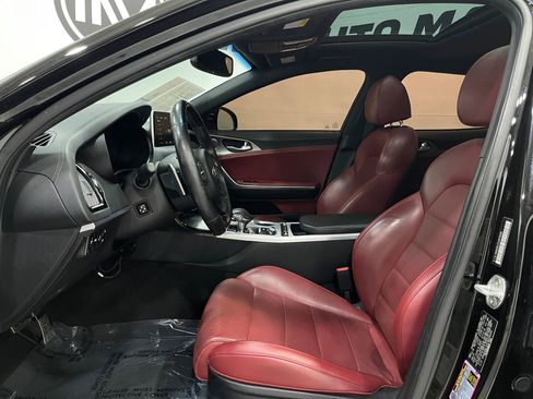 Used 2020 Kia Stinger GT2 AWD/4WD image 13