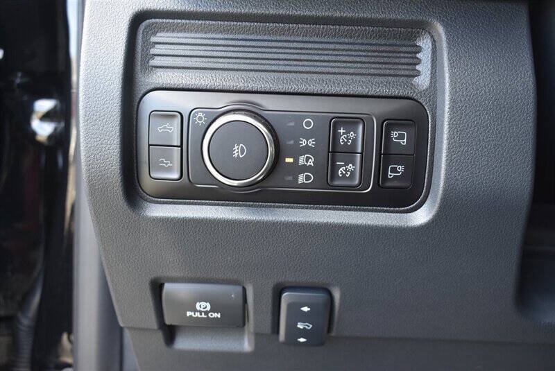 Used 2025 Ford F250 Platinum AWD/4WD image 14