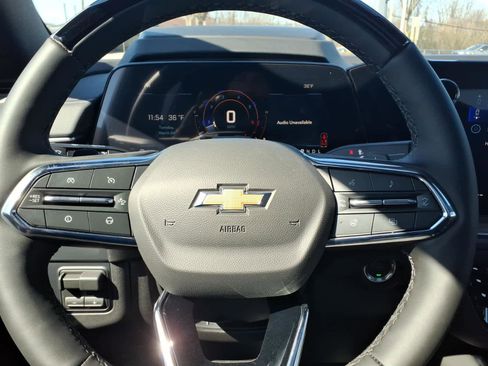 New 2026 Chevrolet Suburban High Country AWD/4WD image 10