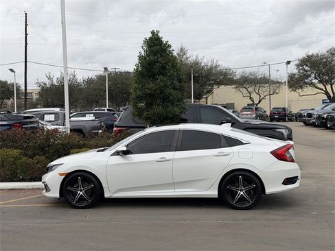 Used 2020 Honda Civic EX image 4