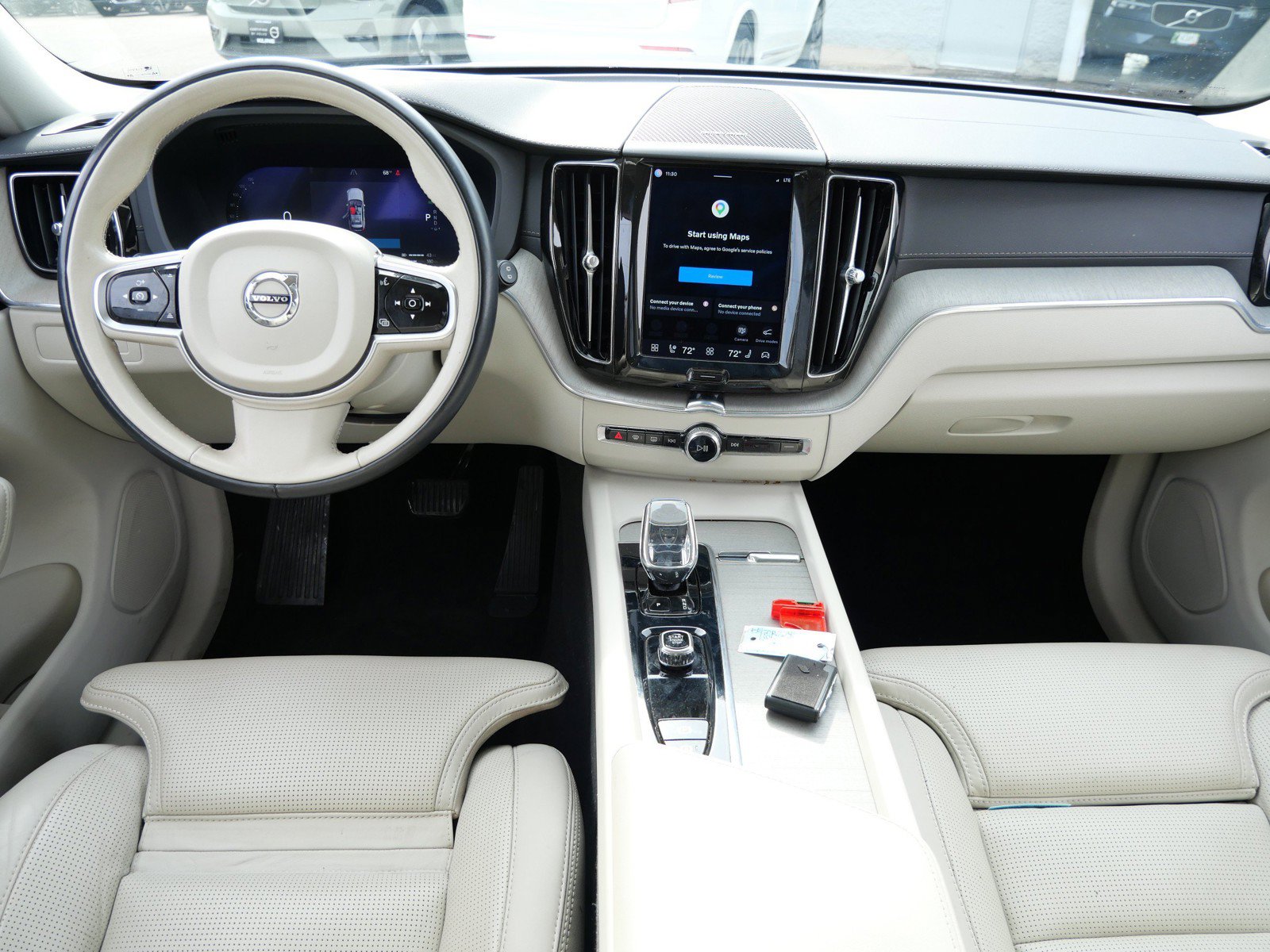 Certified 2023 Volvo XC60 T8 Ultimate w/ Climate Package AWD/4WD image 13