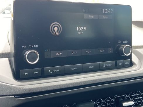 Used 2023 Honda Accord EX image 9