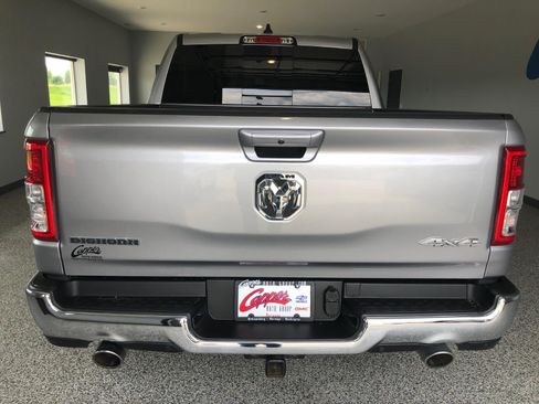 Used 2022 RAM 1500 Big Horn AWD/4WD image 3