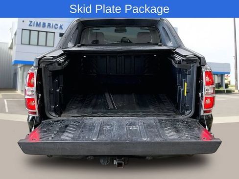 Used 2010 Chevrolet Avalanche LT w/ Luxury Package AWD/4WD image 10