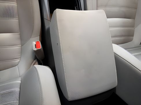 Used 2018 Honda CR-V LX image 15