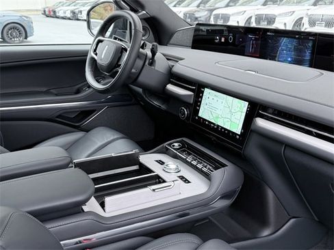 New 2025 Lincoln Navigator Reserve w/ Jet Appearance Package image 7