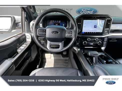 Used 2025 Ford F150 Lariat w/ Equipment Group 501A Mid AWD/4WD image 5