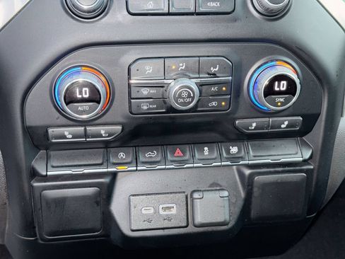 Used 2022 Chevrolet Silverado 1500 LT RWD image 25