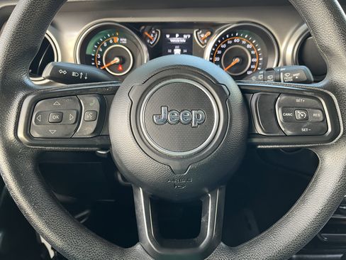 Used 2022 Jeep Wrangler Unlimited Sport image 20