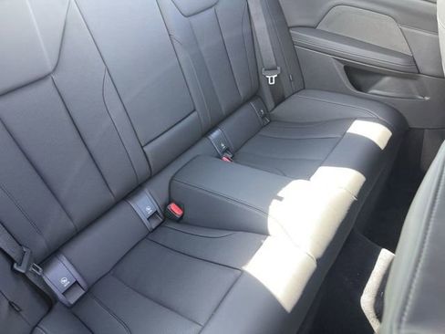 Used 2025 BMW 430i Coupe w/ Convenience Package RWD image 13
