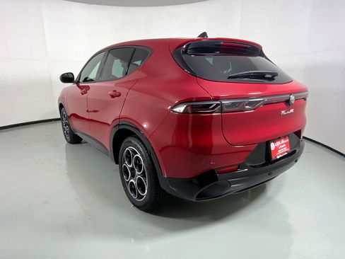 New 2025 Alfa Romeo Tonale image 12