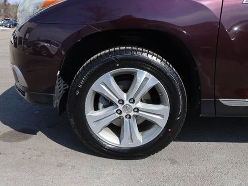 Used 2013 Toyota Highlander Limited image 17