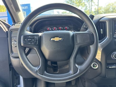 Used 2024 Chevrolet Silverado 1500 Custom RWD image 10