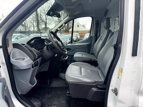 Used 2018 Ford Transit 250 130 Low Roof image 12