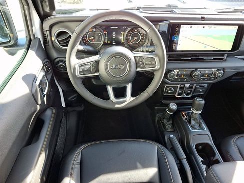 New 2026 Jeep Wrangler Unlimited Sahara AWD/4WD image 8