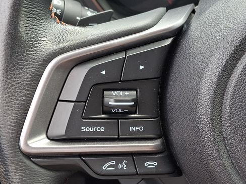 Used 2019 Subaru Crosstrek 2.0i Premium AWD/4WD image 23